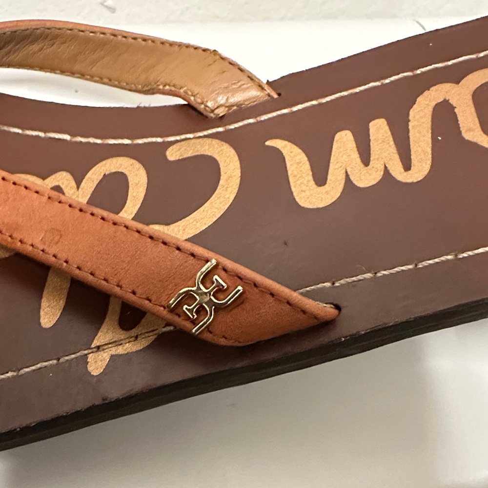Sam Edelman Tan Strappy Sandals, PreOwned with some peeling on the right leg (8) - Picture 7 of 9